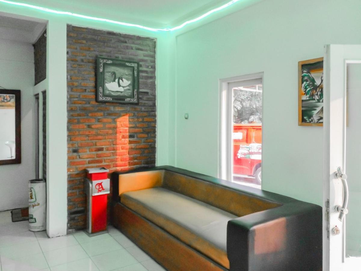 Urbanview Hotel Rio Life House Cianjur By Reddoorz المظهر الخارجي الصورة